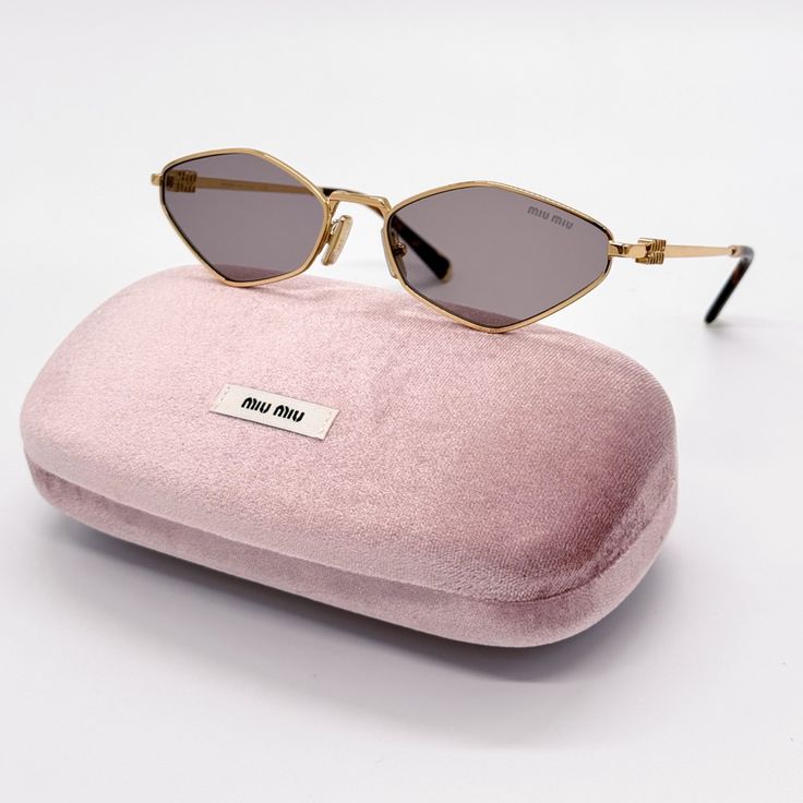 MAY BLACK DEAL – 2 Unisex Sunglasses – MIU MIU 56zs | Prada – BUY 1 GET 1 FREE